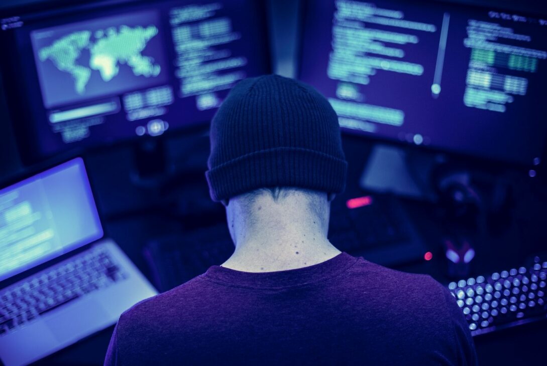 Descubra como se proteger de golpistas na internet e aprenda a usar o detetive virtual para evitar fraudes online.