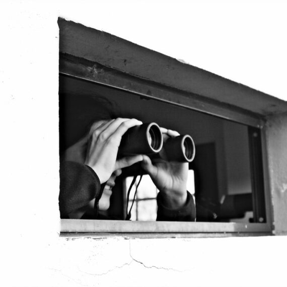 Por que Métodos Caseiros de Investigação Podem Prejudicar seu Caso